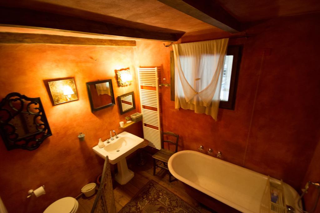 Locanda Dei Melograni Gossolengo Kültér fotó