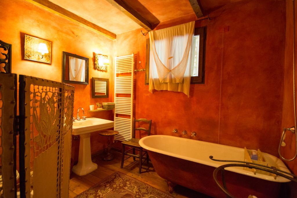 Locanda Dei Melograni Gossolengo Kültér fotó