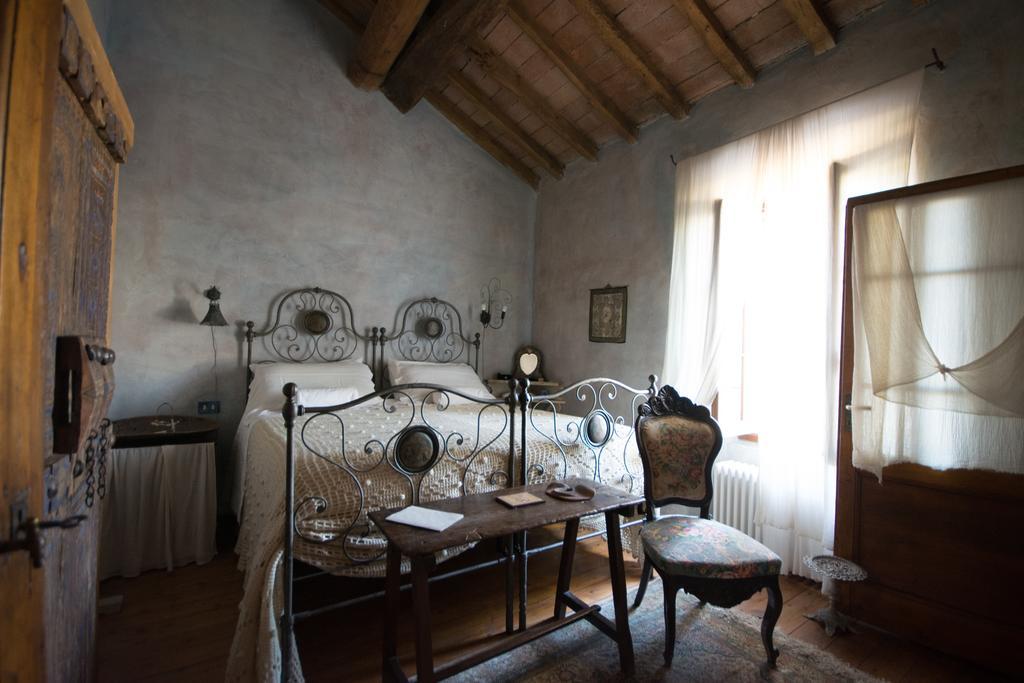 Locanda Dei Melograni Gossolengo Kültér fotó